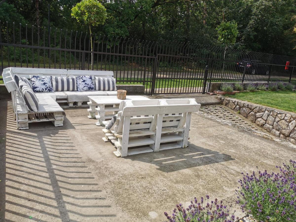 Family Garden Apartmanhaz 希欧福克 外观 照片